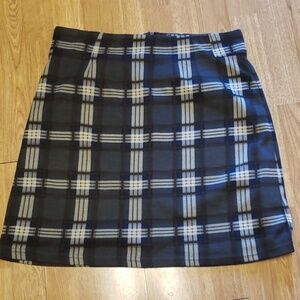 41 Hawthorn plaid skirt sz medium